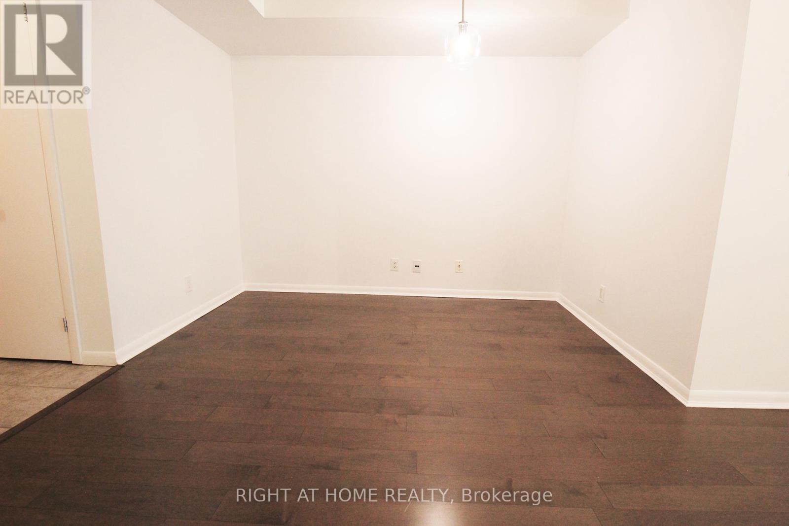 703 - 185 Legion Road N, Toronto, Ontario  M8Y 0A1 - Photo 10 - W12912728