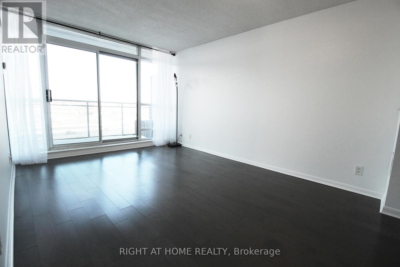 703 - 185 Legion Road N, Toronto, Ontario  M8Y 0A1 - Photo 19 - W12912728