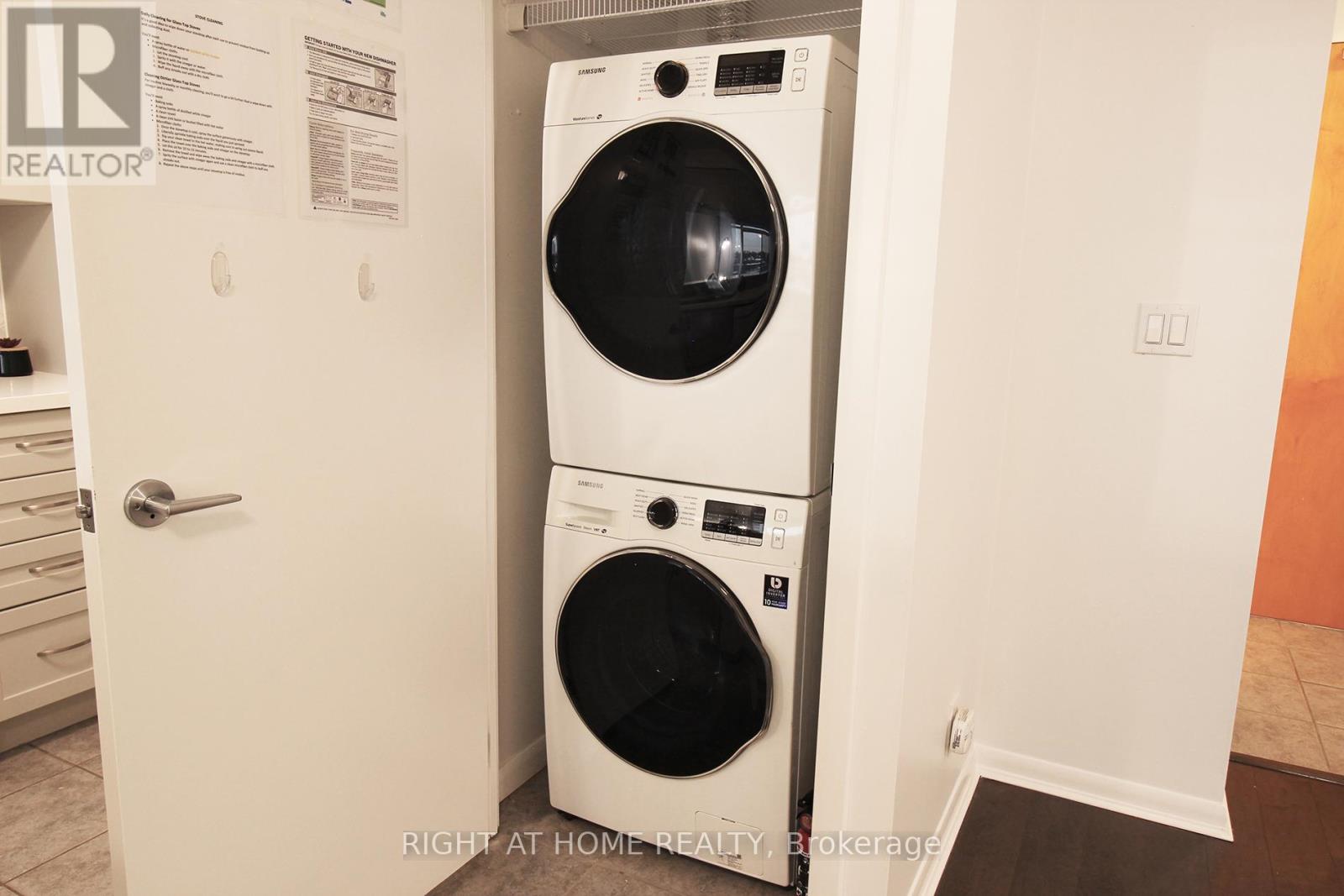 703 - 185 Legion Road N, Toronto, Ontario  M8Y 0A1 - Photo 29 - W12912728