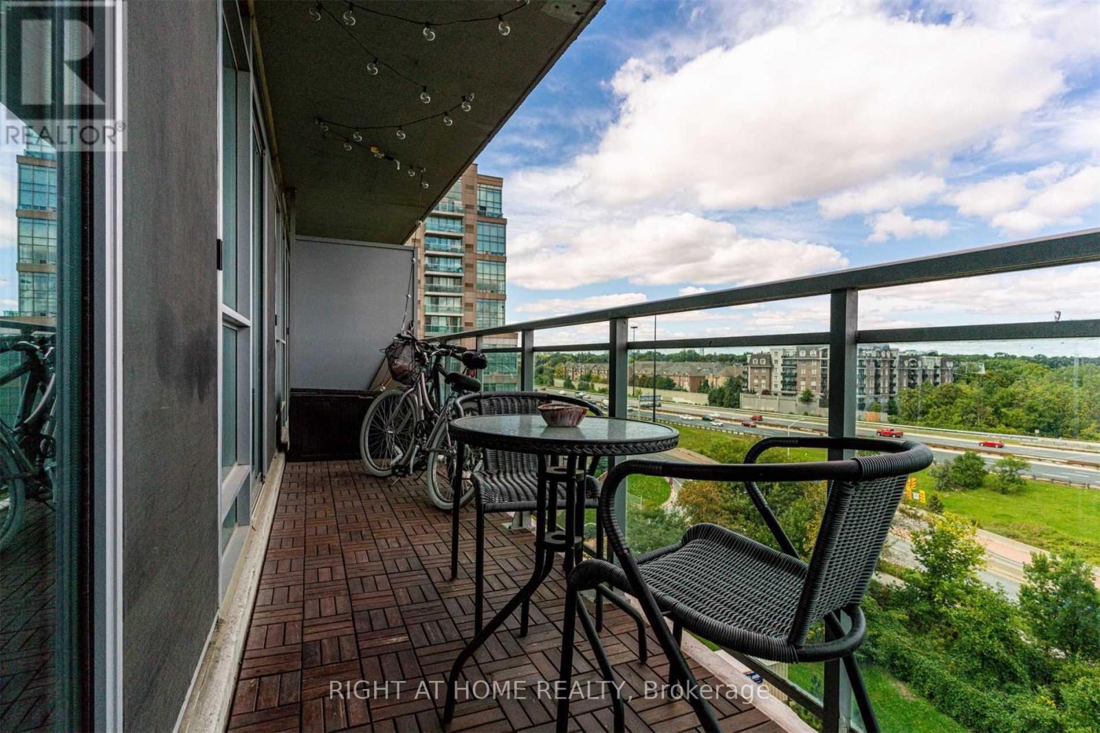 703 - 185 Legion Road N, Toronto, Ontario  M8Y 0A1 - Photo 30 - W12912728