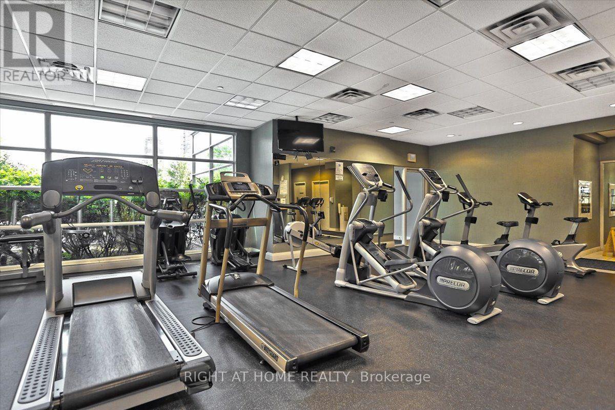 703 - 185 Legion Road N, Toronto, Ontario  M8Y 0A1 - Photo 33 - W12912728