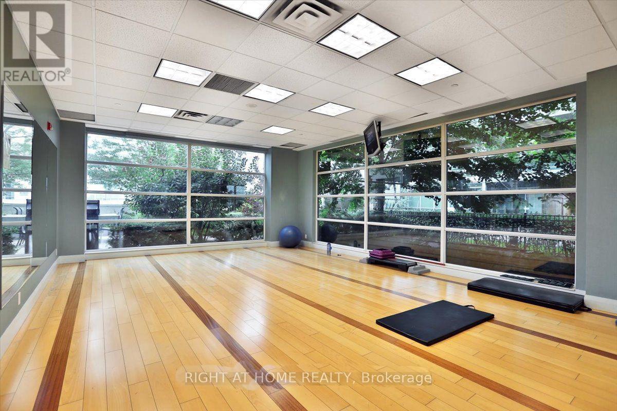 703 - 185 Legion Road N, Toronto, Ontario  M8Y 0A1 - Photo 36 - W12912728