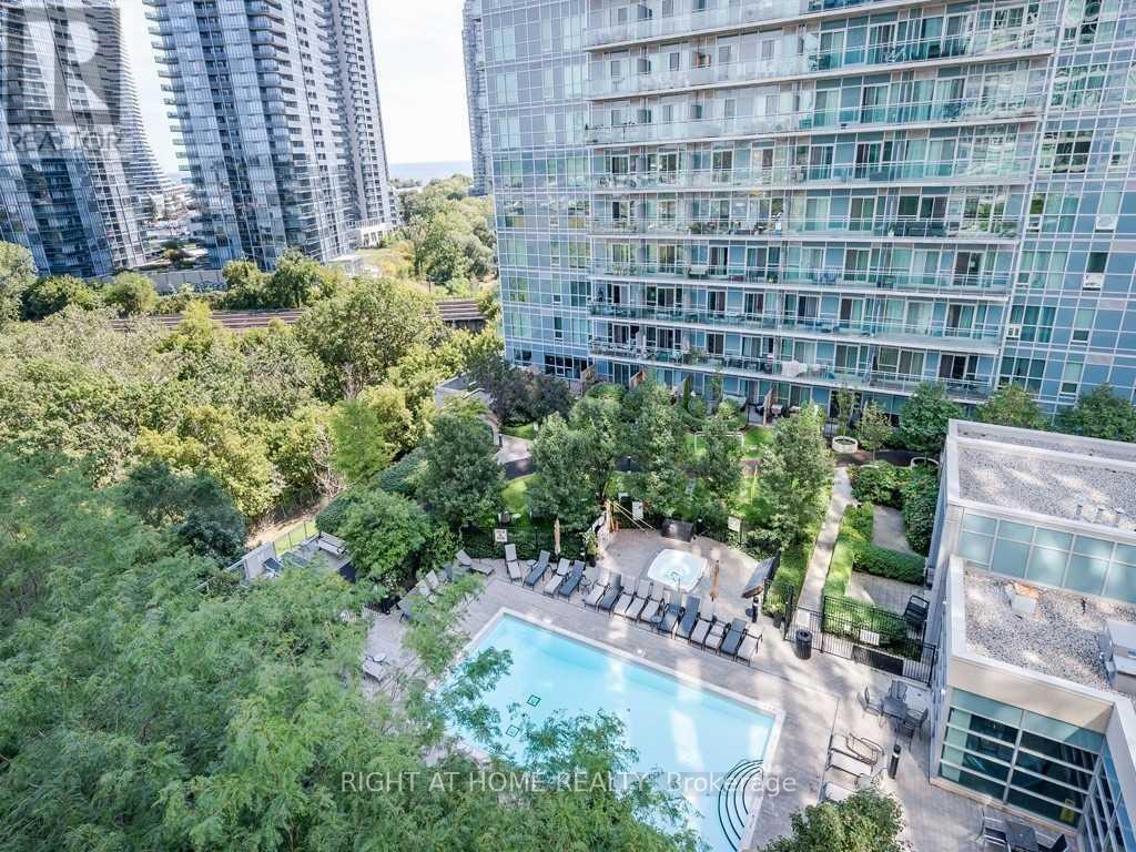 703 - 185 Legion Road N, Toronto, Ontario  M8Y 0A1 - Photo 44 - W12912728