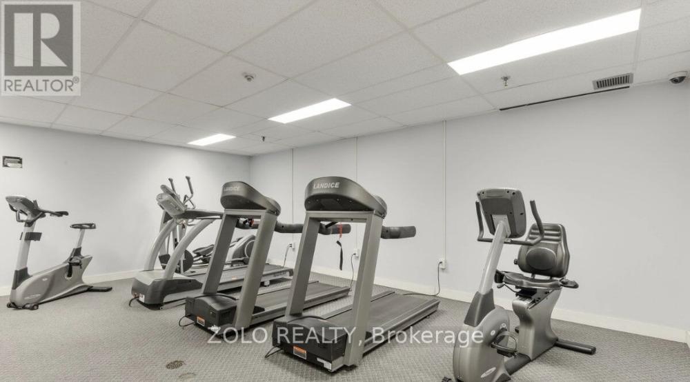 1601 - 3 Lisa Street, Brampton, Ontario  L6T 4A2 - Photo 11 - W12912746