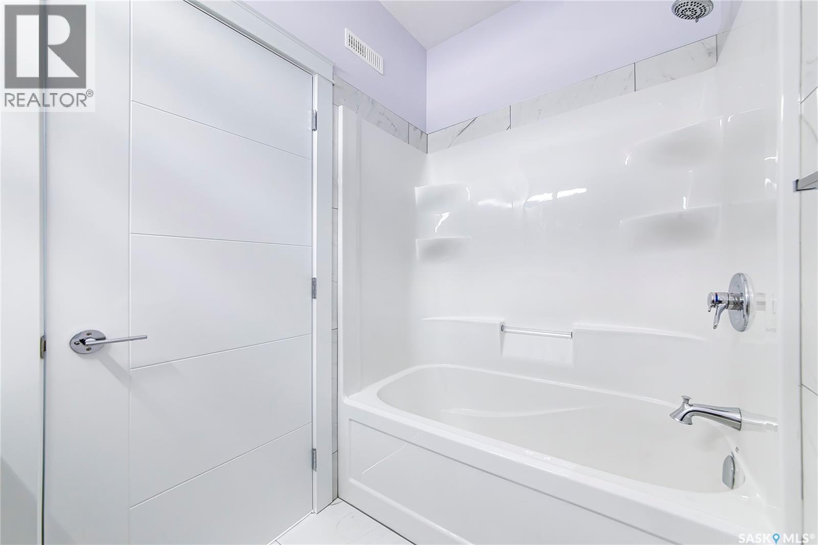 906 Bentley Manor, Saskatoon, Saskatchewan  S7L 6P4 - Photo 25 - SK031019