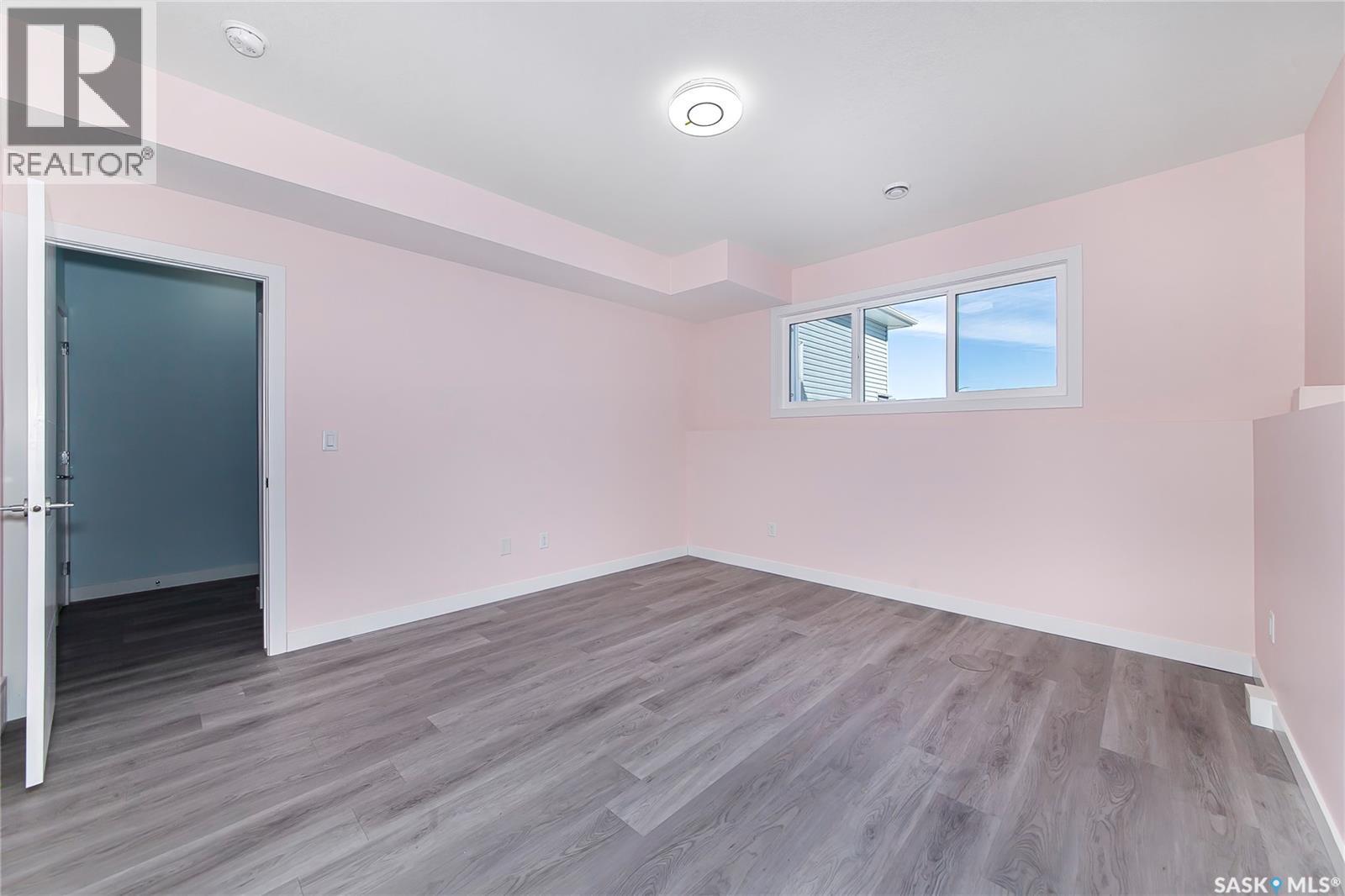 906 Bentley Manor, Saskatoon, Saskatchewan  S7L 6P4 - Photo 28 - SK031019