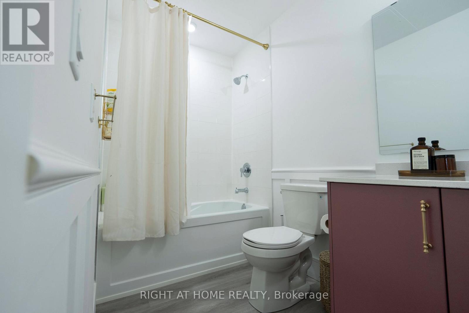 302 - 1000 Lackner Place E, Kitchener, Ontario  N2A 0L9 - Photo 6 - X12912722