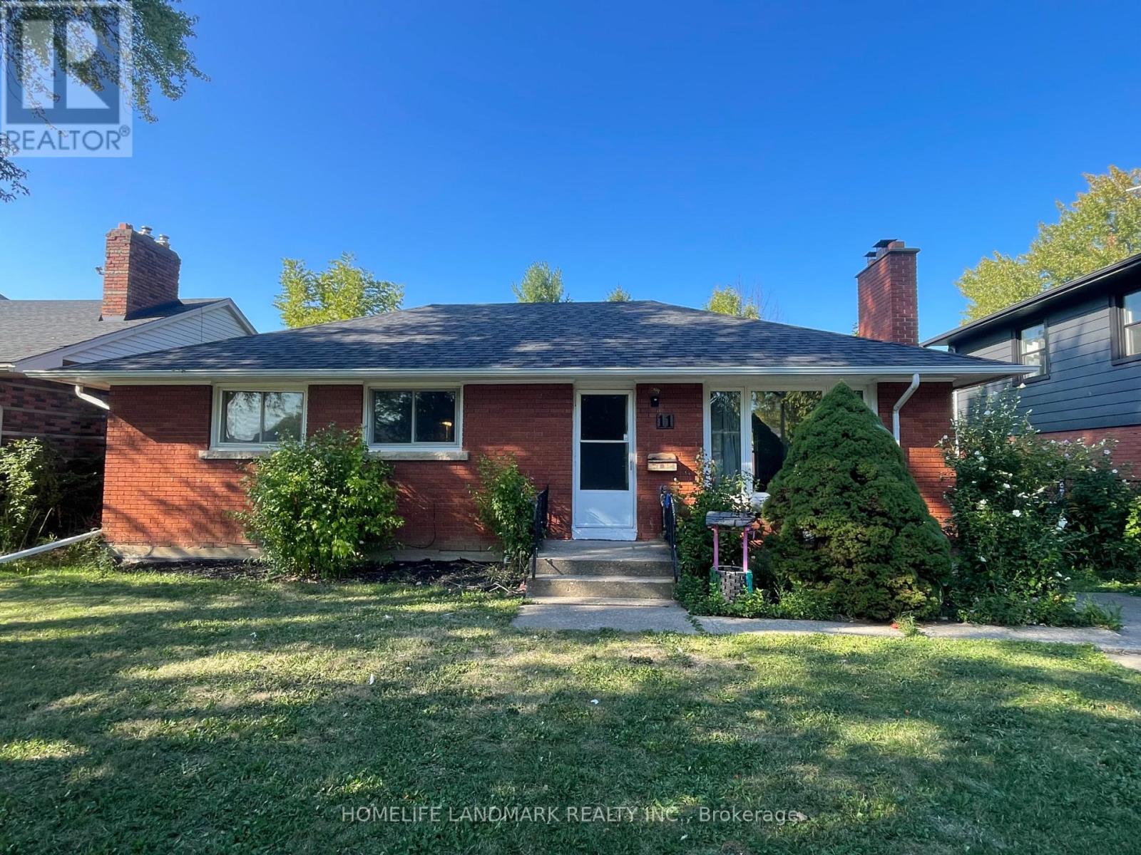 11 BYRNE BOULEVARD, St. Catharines, Ontario