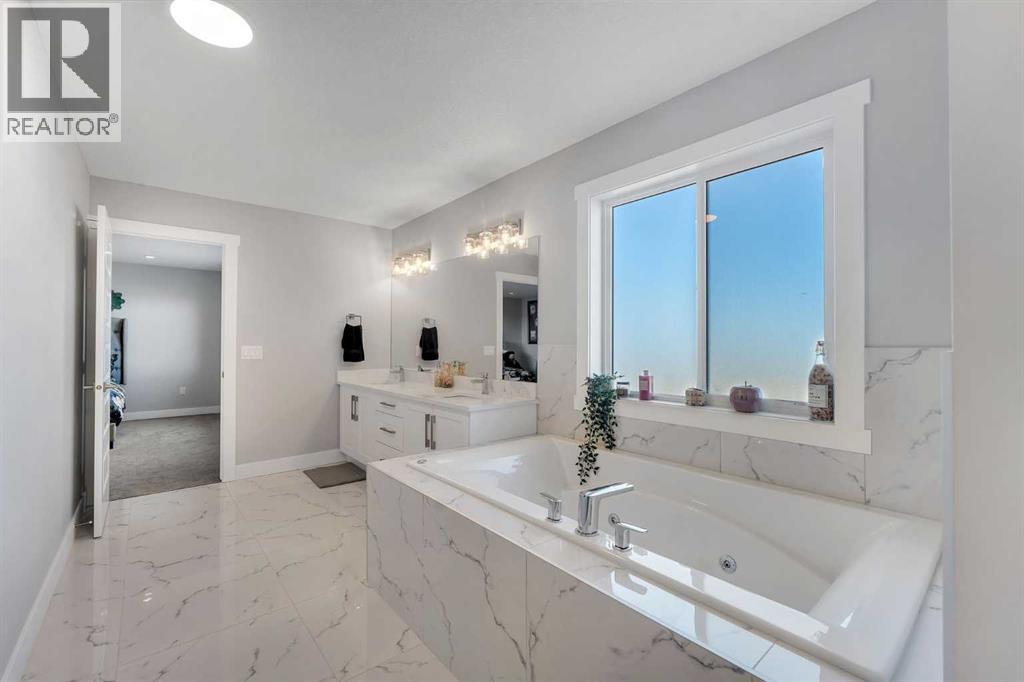 109 Chelsea Grove, Chestermere, Alberta  T1X 1Z5 - Photo 26 - A2295752