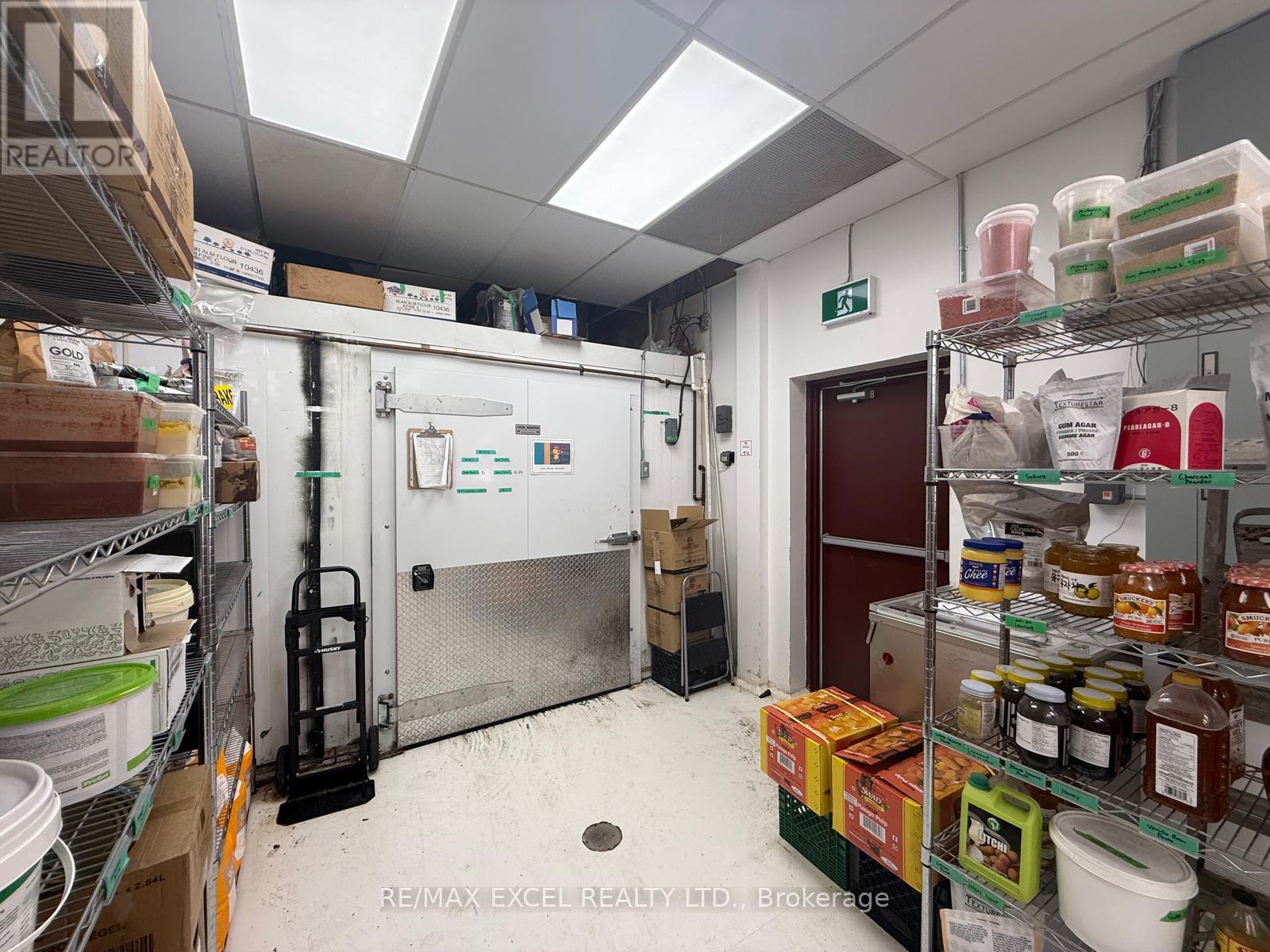 19 Glendinning Avenue, Toronto, Ontario  M1W 3E2 - Photo 12 - E12912760