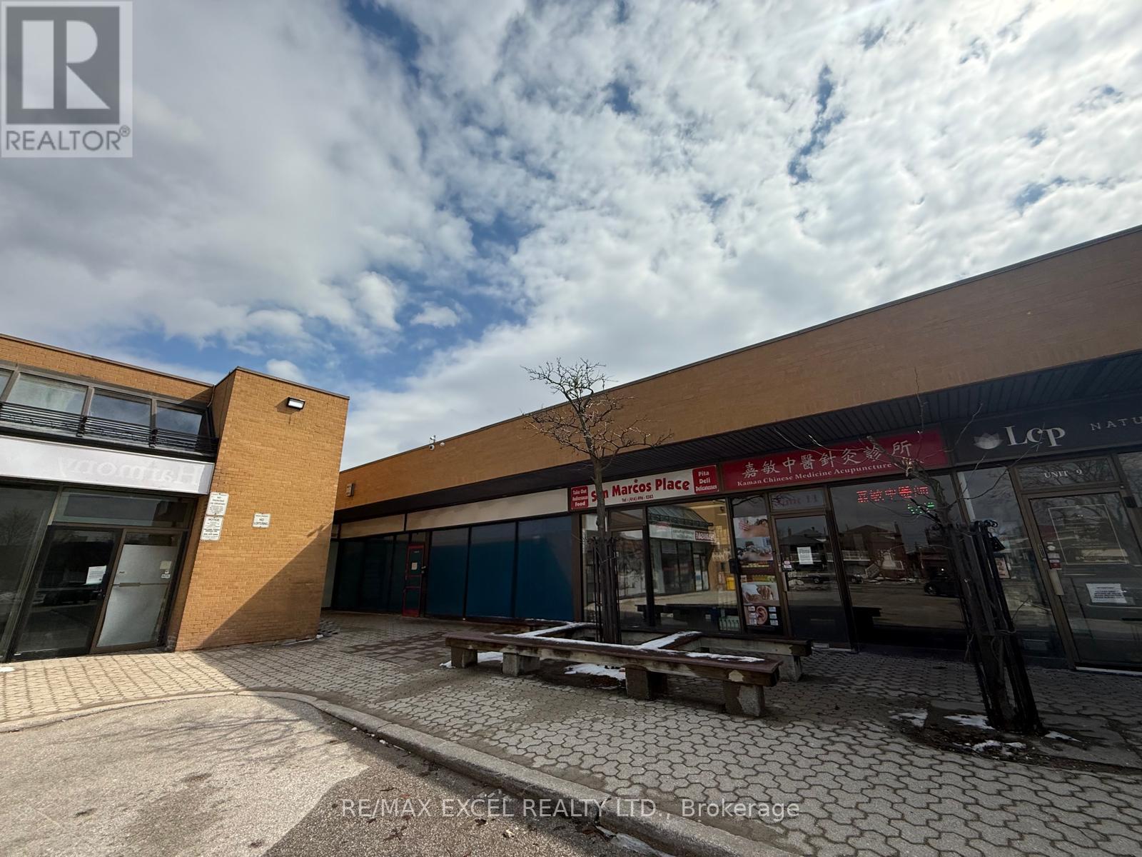 19 Glendinning Avenue, Toronto, Ontario  M1W 3E2 - Photo 3 - E12912760