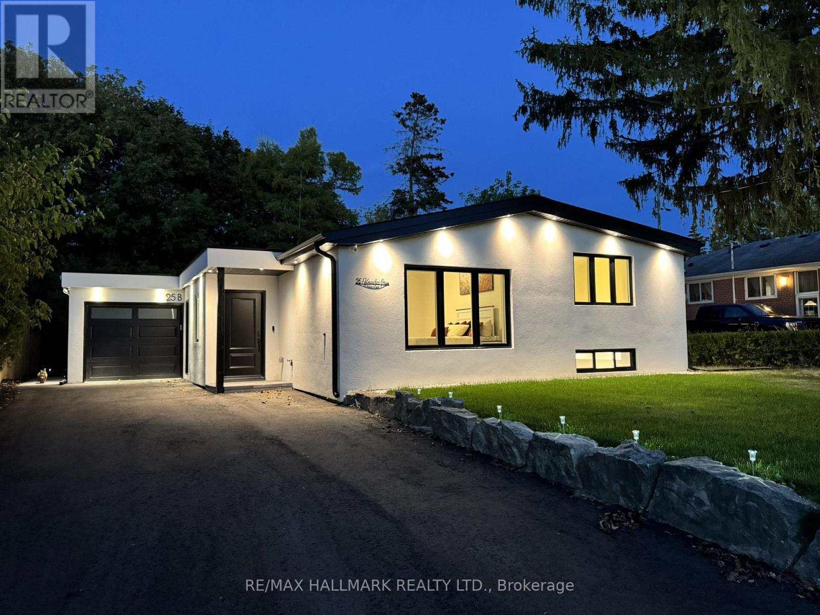 SECONDARY SUITE/BASEMENT - 25B KNOWLES CRESCENT, Aurora, Ontario