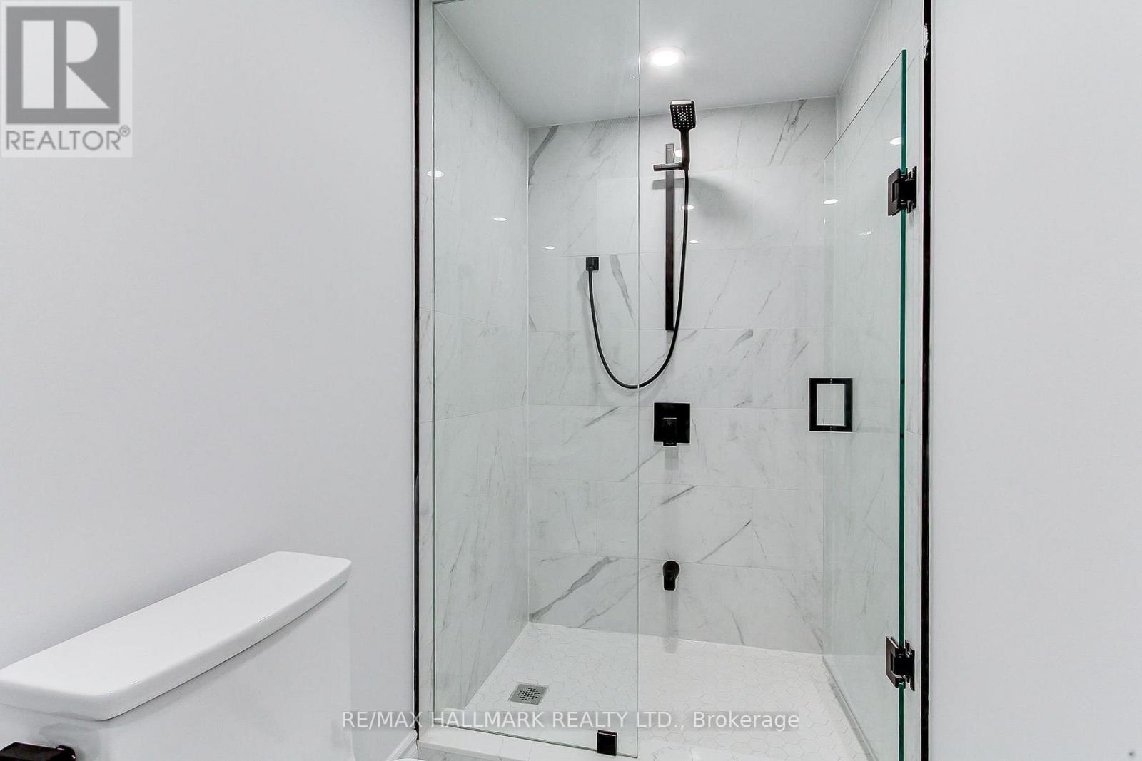 Secondary Suite/basement - 25b Knowles Crescent, Aurora, Ontario  L4G 1Z6 - Photo 23 - N12912754