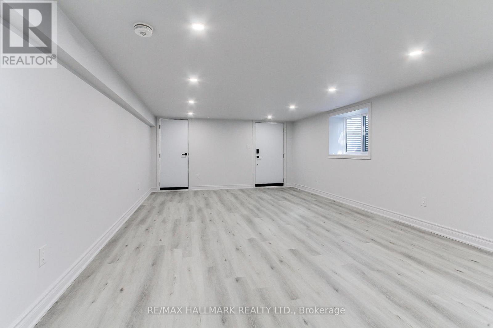 Secondary Suite/basement - 25b Knowles Crescent, Aurora, Ontario  L4G 1Z6 - Photo 8 - N12912754