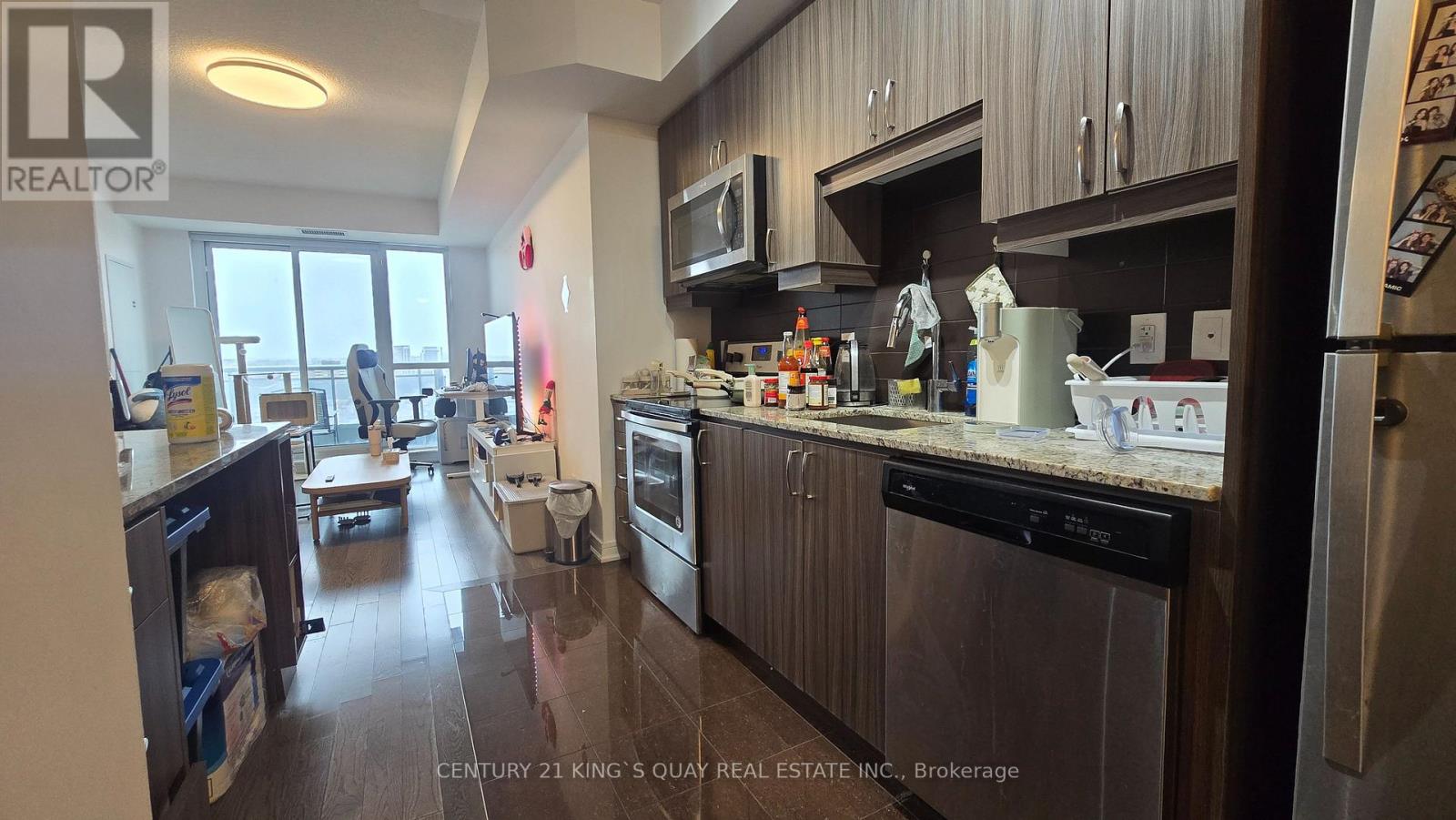 1101 - 9201 Yonge Street, Richmond Hill, Ontario  L4C 1H9 - Photo 3 - N12912770