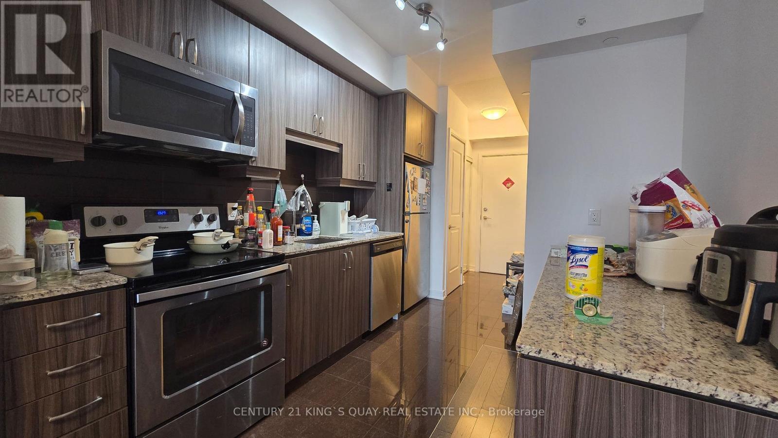 1101 - 9201 Yonge Street, Richmond Hill, Ontario  L4C 1H9 - Photo 4 - N12912770