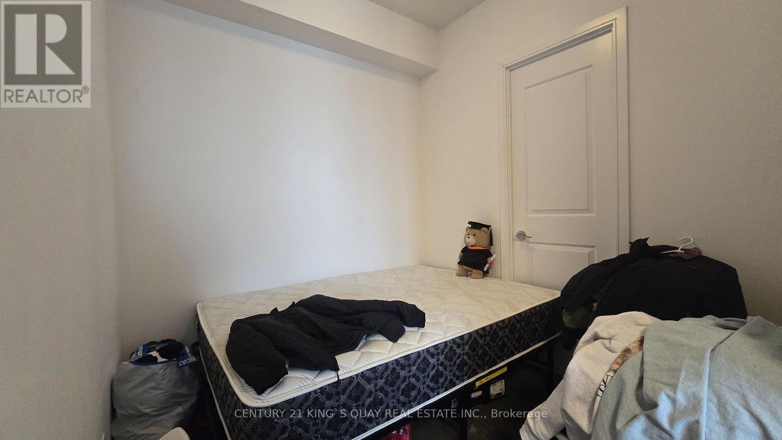 1101 - 9201 Yonge Street, Richmond Hill, Ontario  L4C 1H9 - Photo 8 - N12912770