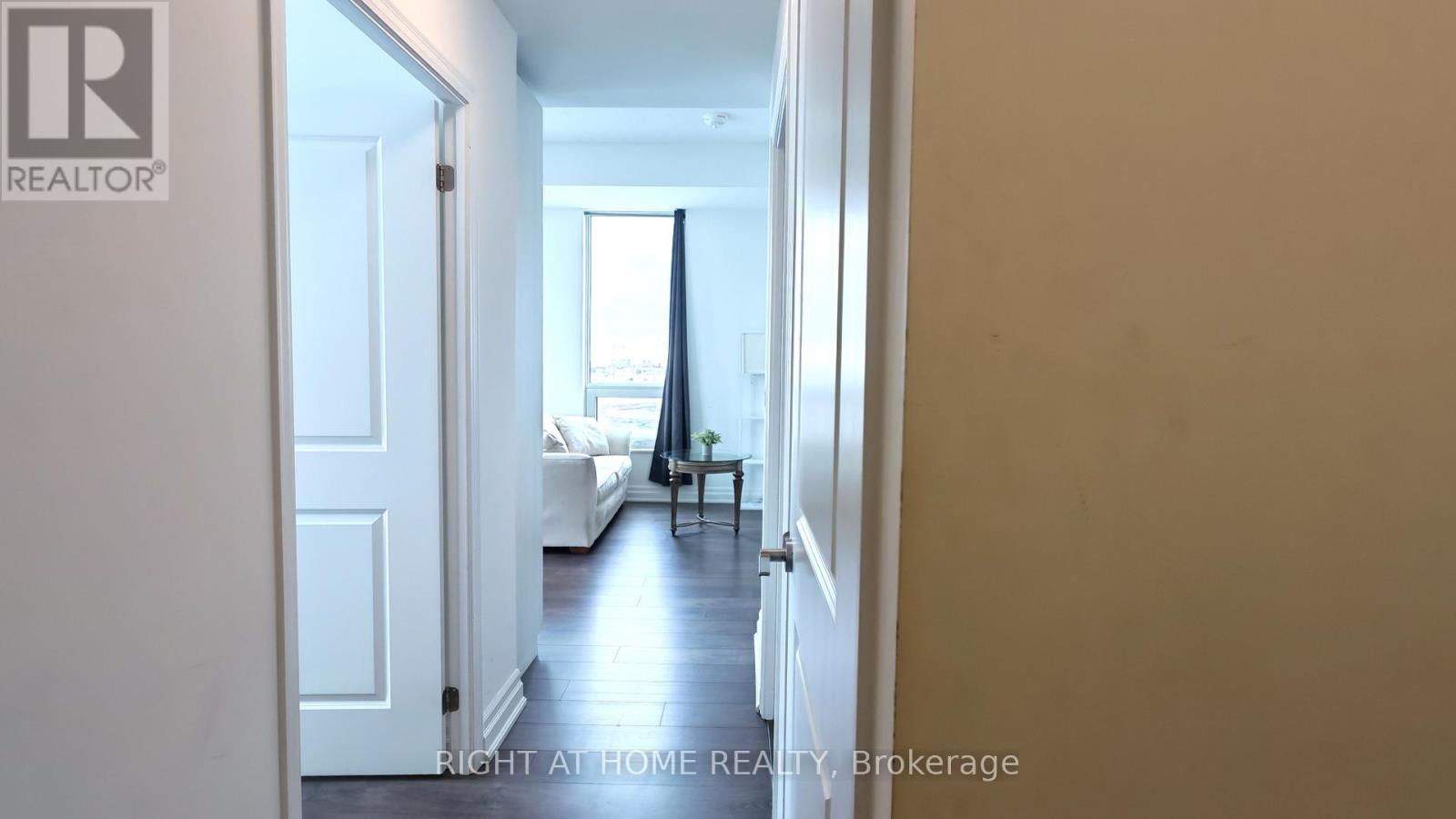 1508 - 10 Rouge Valley W, Markham, Ontario  L6G 0G9 - Photo 2 - N12912782
