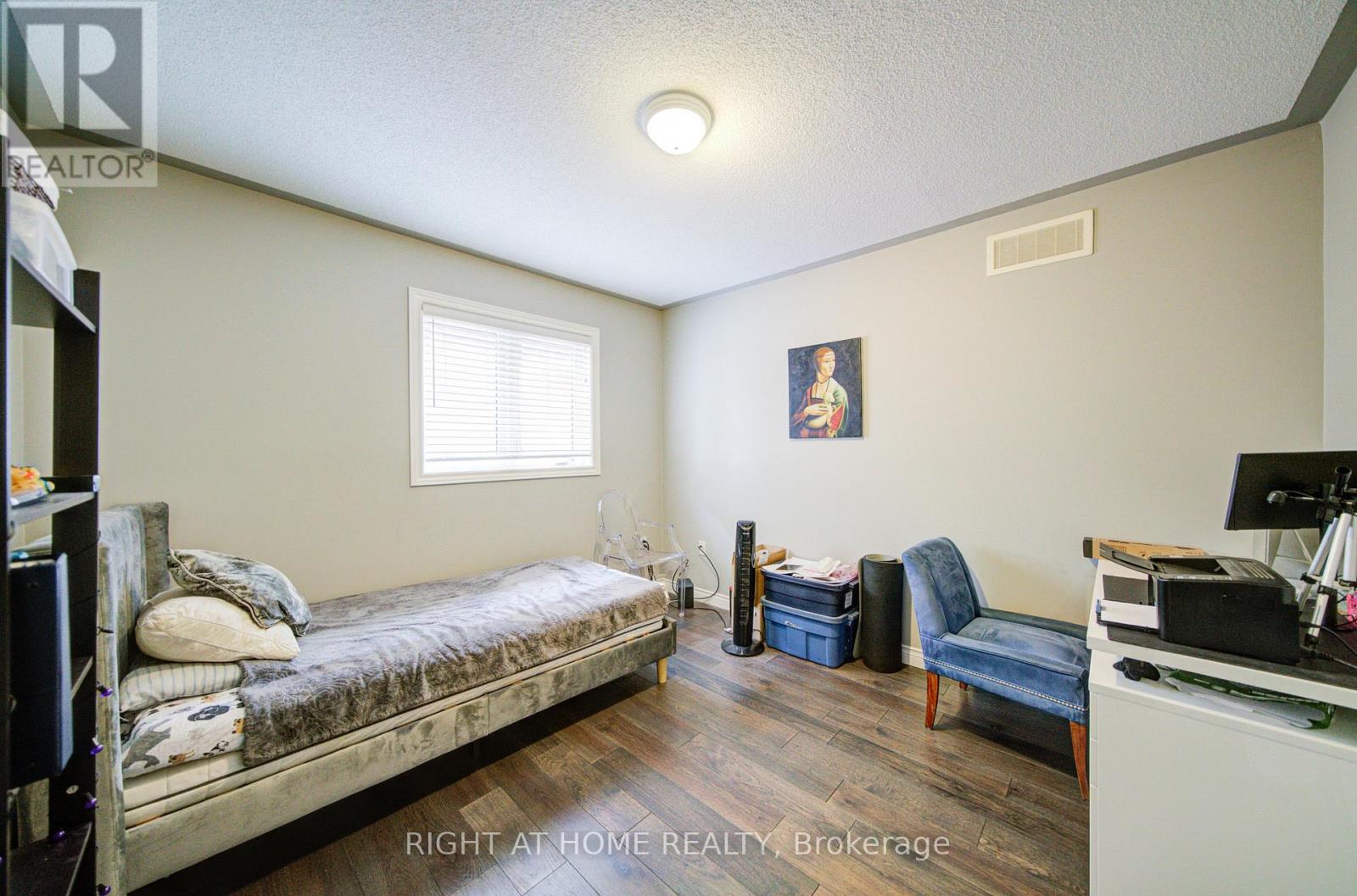 740 Colter Street, Newmarket, Ontario  L3X 2V5 - Photo 30 - N12912790