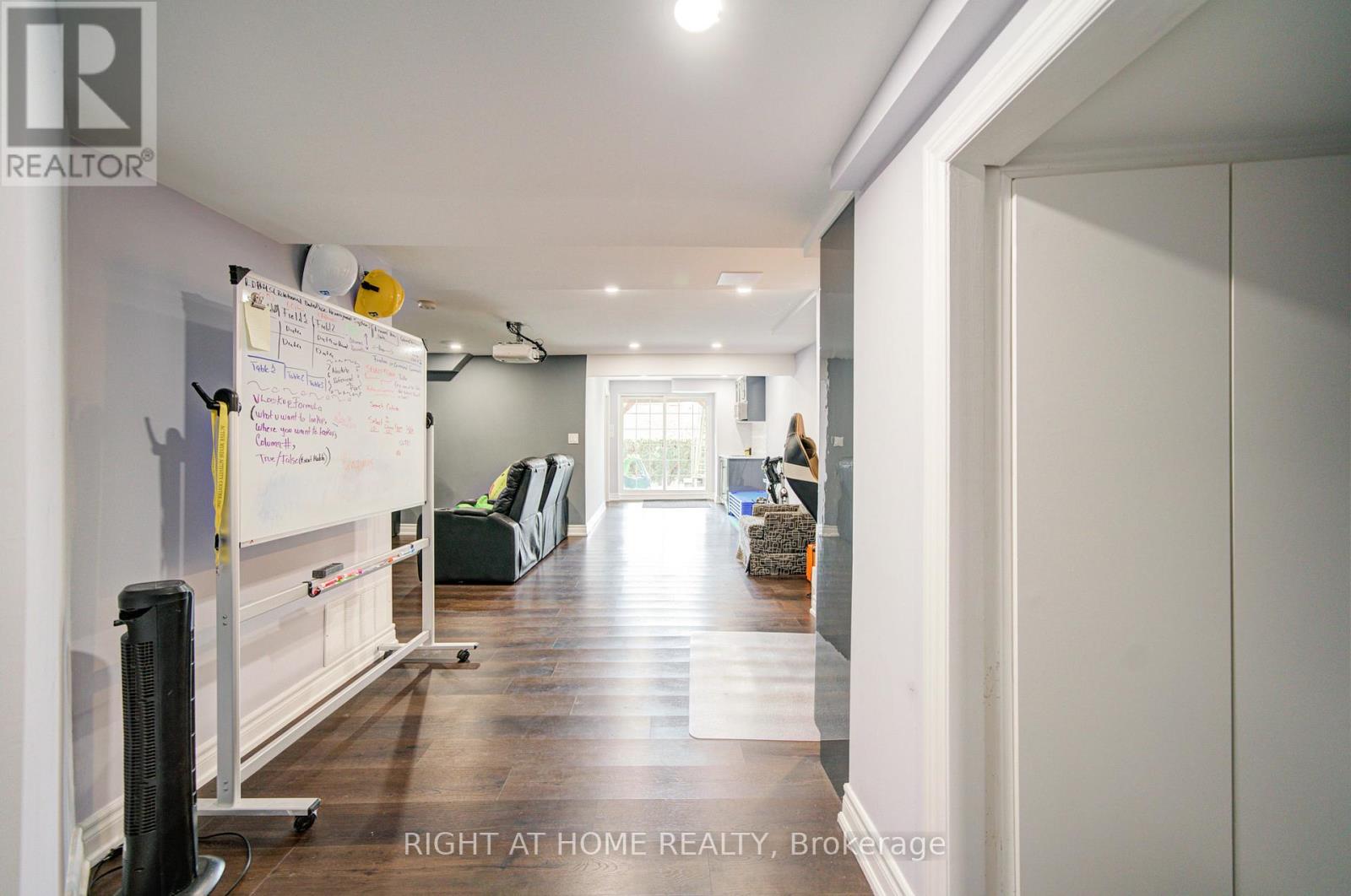 740 Colter Street, Newmarket, Ontario  L3X 2V5 - Photo 37 - N12912790