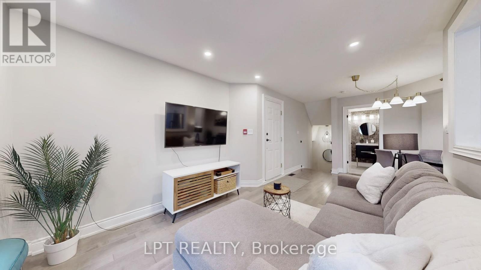 712 - 75 Weldrick Road S, Richmond Hill, Ontario  L4C 0H9 - Photo 10 - N12912806