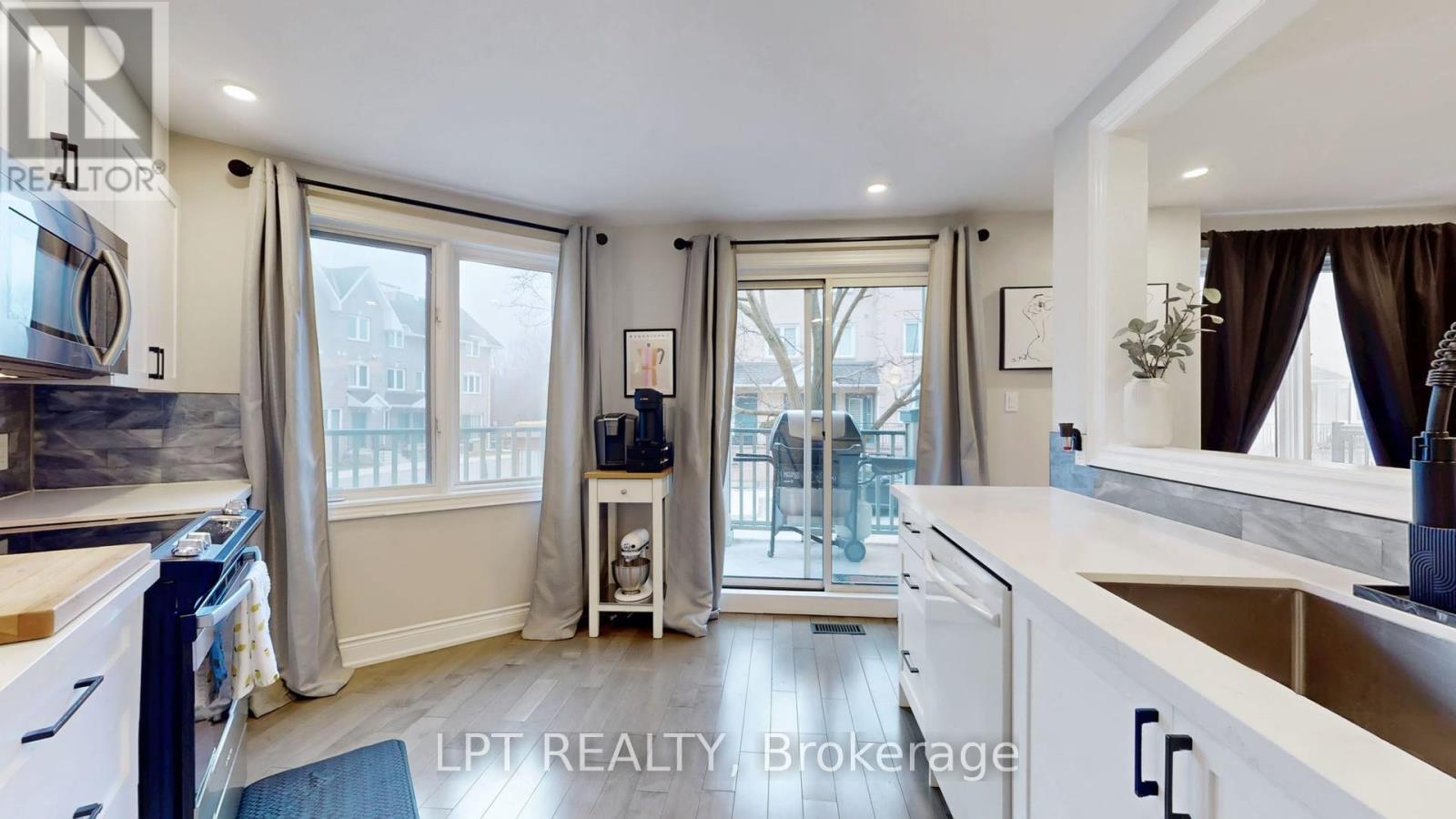 712 - 75 Weldrick Road S, Richmond Hill, Ontario  L4C 0H9 - Photo 14 - N12912806