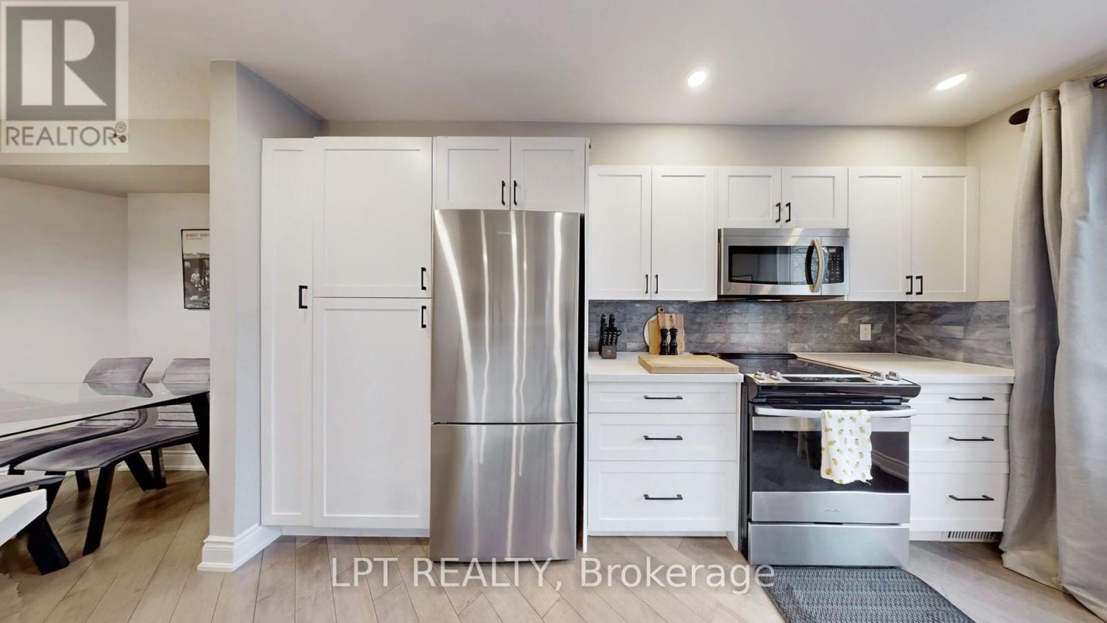 712 - 75 Weldrick Road S, Richmond Hill, Ontario  L4C 0H9 - Photo 15 - N12912806