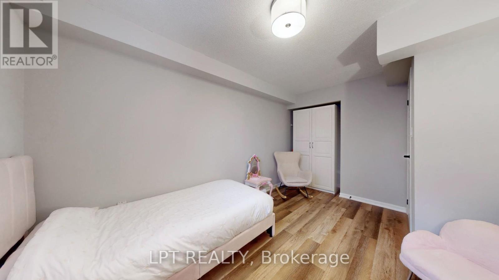 712 - 75 Weldrick Road S, Richmond Hill, Ontario  L4C 0H9 - Photo 28 - N12912806