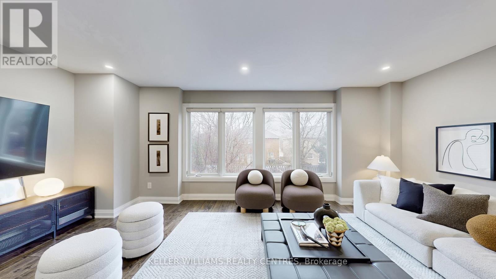 1170 Leewood Drive, Oakville, Ontario  L6M 3B9 - Photo 4 - W12912762