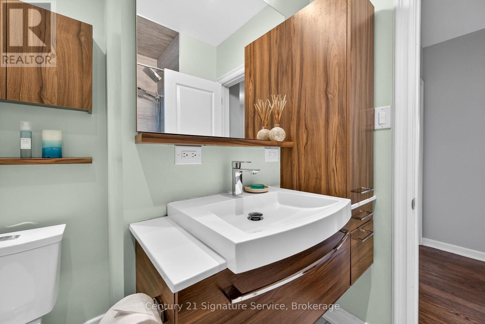 83 Coney Road, Toronto, Ontario  M8Z 2K7 - Photo 31 - W12912780