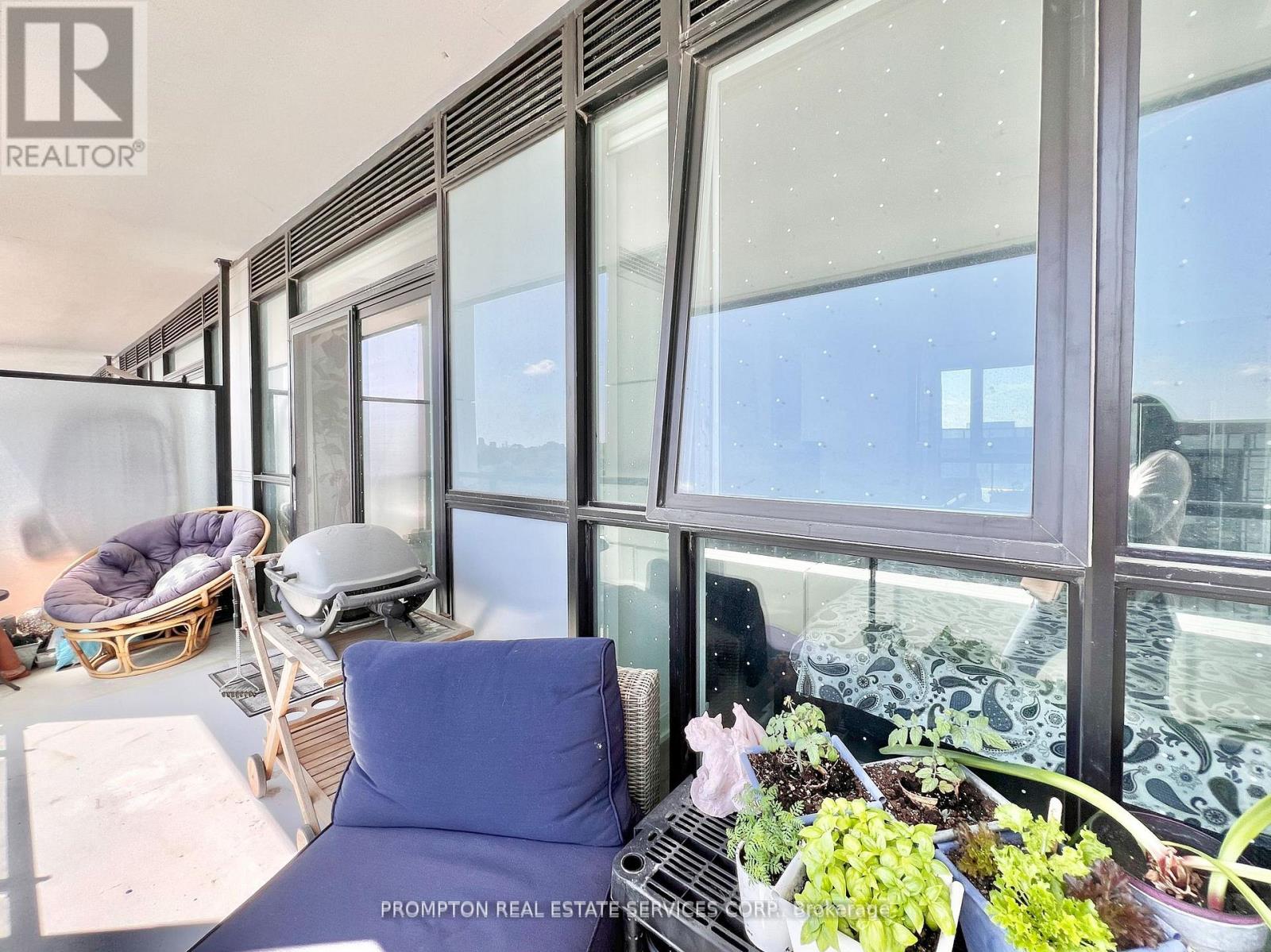 413 - 50 George Butchart Drive, Toronto, Ontario  M3K 0C9 - Photo 14 - W12912796