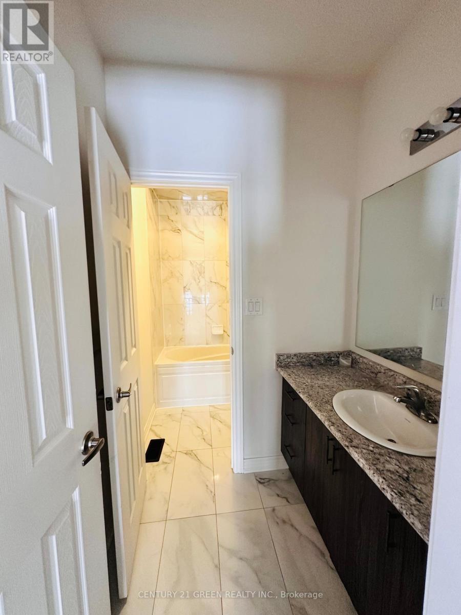 40 Granite Ridge Trail, Hamilton, Ontario  L8B 1Y4 - Photo 17 - X12912800