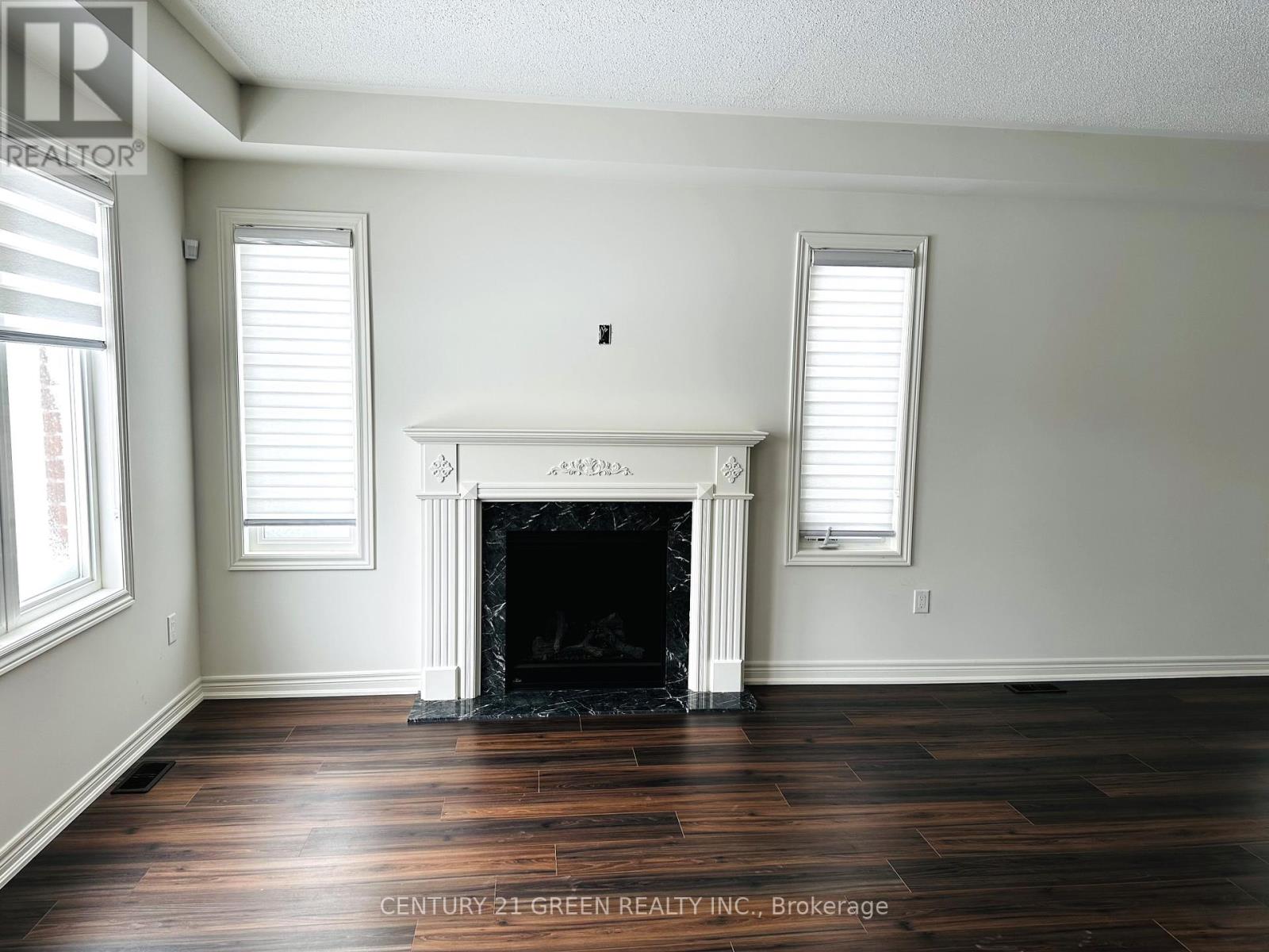 40 Granite Ridge Trail, Hamilton, Ontario  L8B 1Y4 - Photo 4 - X12912800