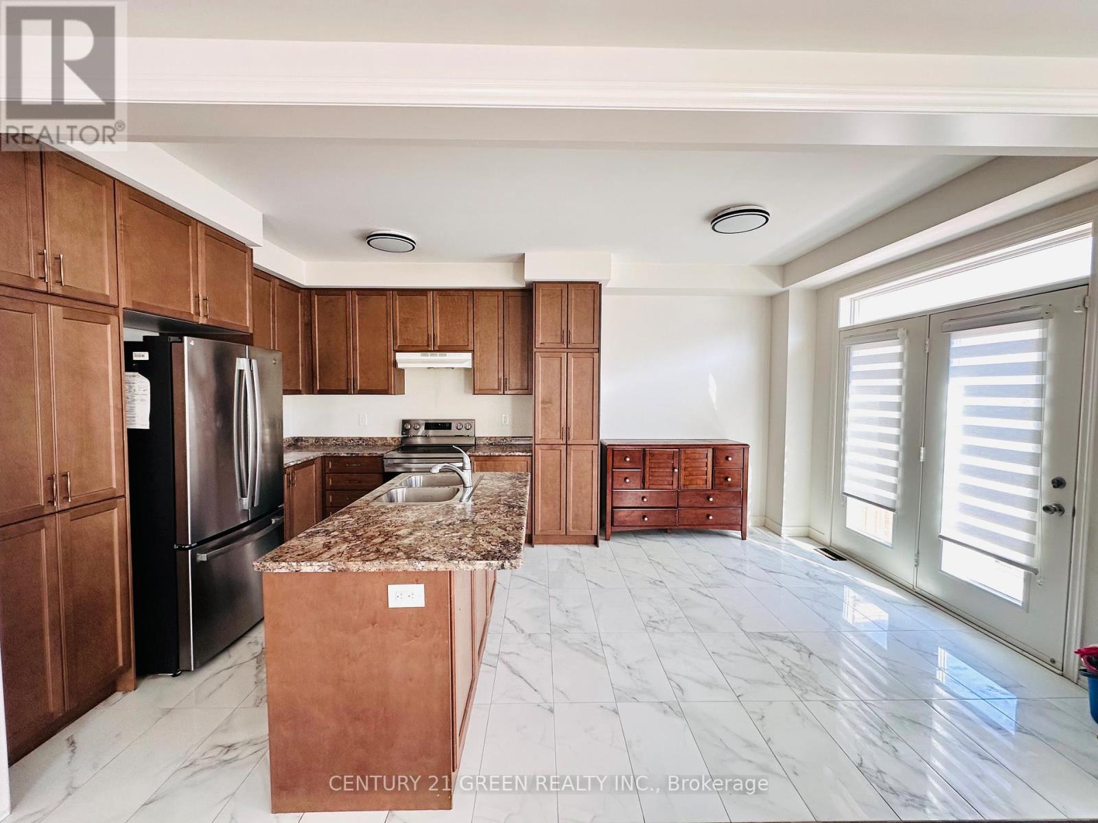 40 Granite Ridge Trail, Hamilton, Ontario  L8B 1Y4 - Photo 5 - X12912800