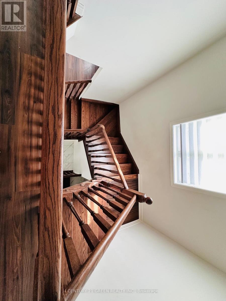 40 Granite Ridge Trail, Hamilton, Ontario  L8B 1Y4 - Photo 8 - X12912800