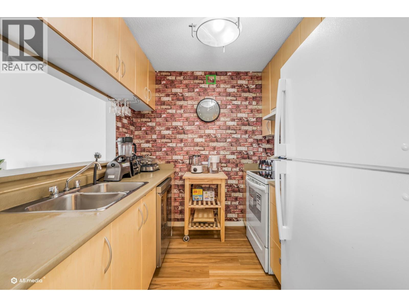 2508 3663 Crowley Drive, Vancouver, British Columbia  V5R 6H4 - Photo 9 - R3102484