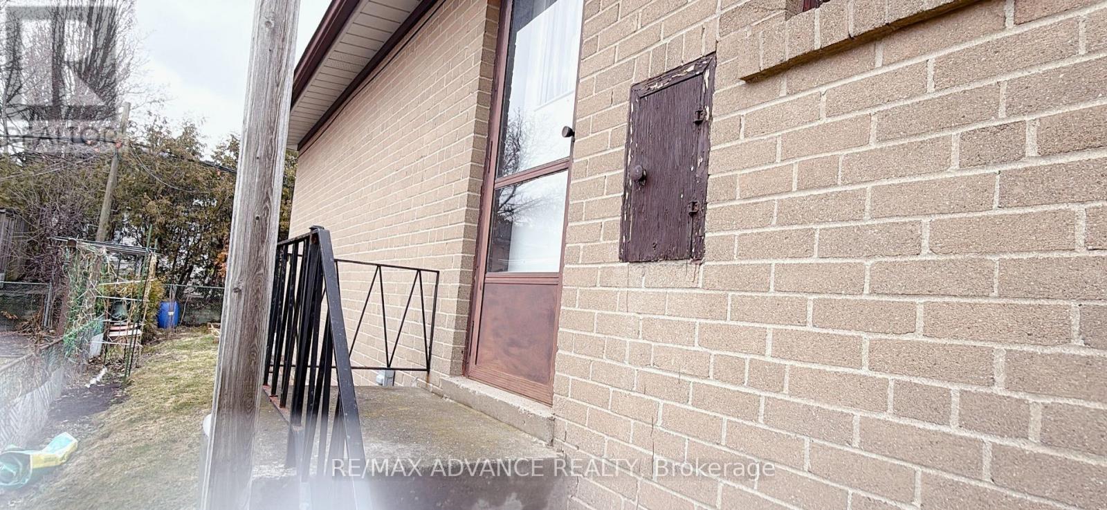 BSMT - 12 DALEENA DRIVE, Toronto, Ontario