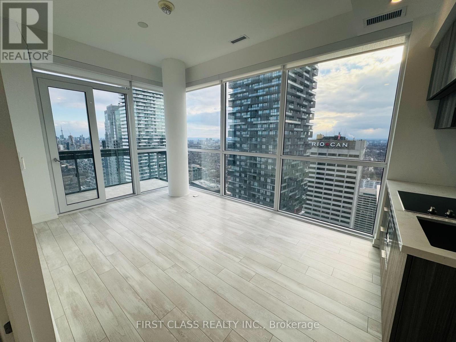 3905 - 39 Roehampton Avenue, Toronto, Ontario  M4P 1P9 - Photo 5 - C12912834