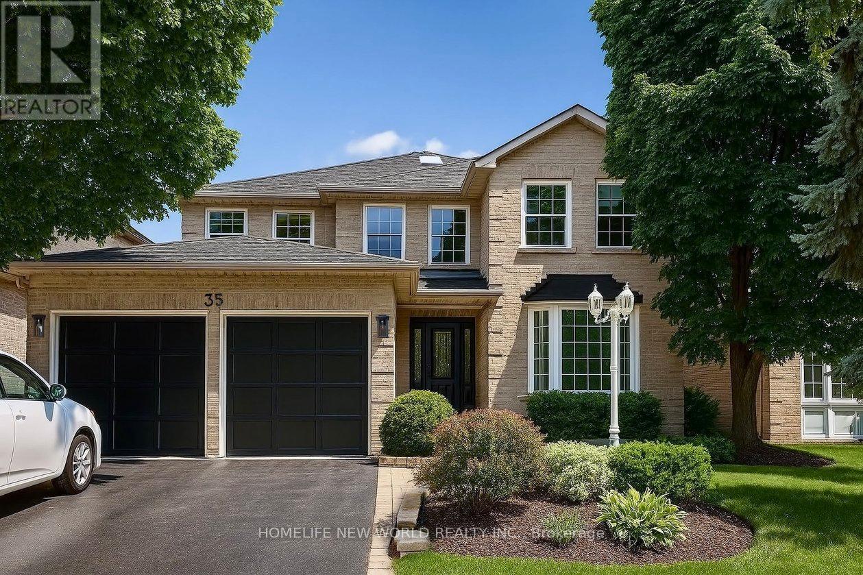 35 CHIPPERFIELD CRESCENT, Whitby, Ontario