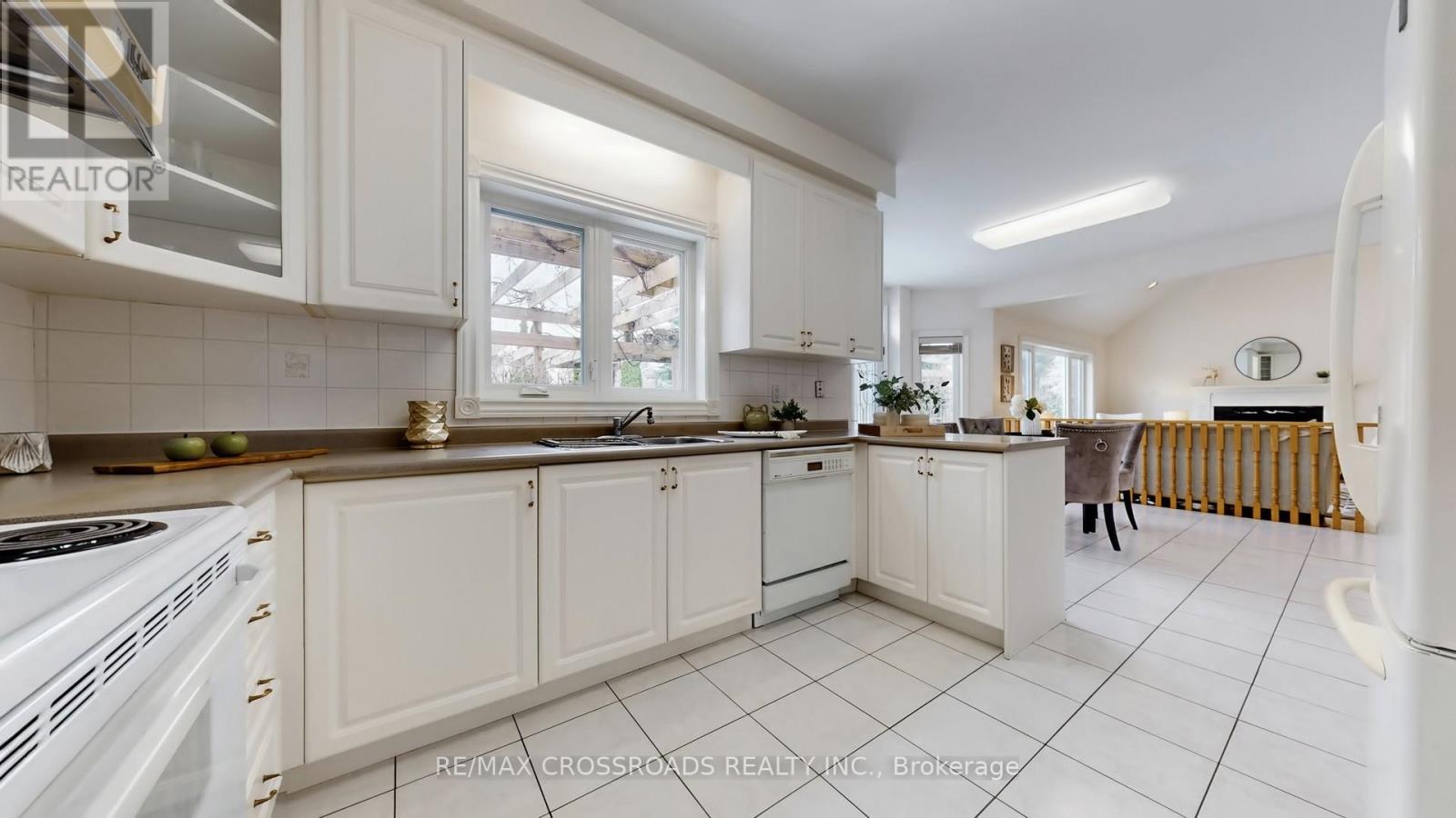 73 Reansbury Crescent, Markham, Ontario  L6C 1Y3 - Photo 12 - N12912830