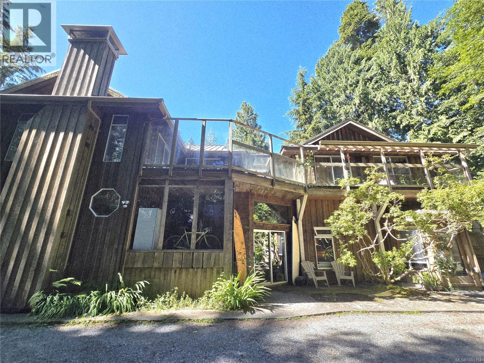 1294 Lynn Rd, Tofino, British Columbia