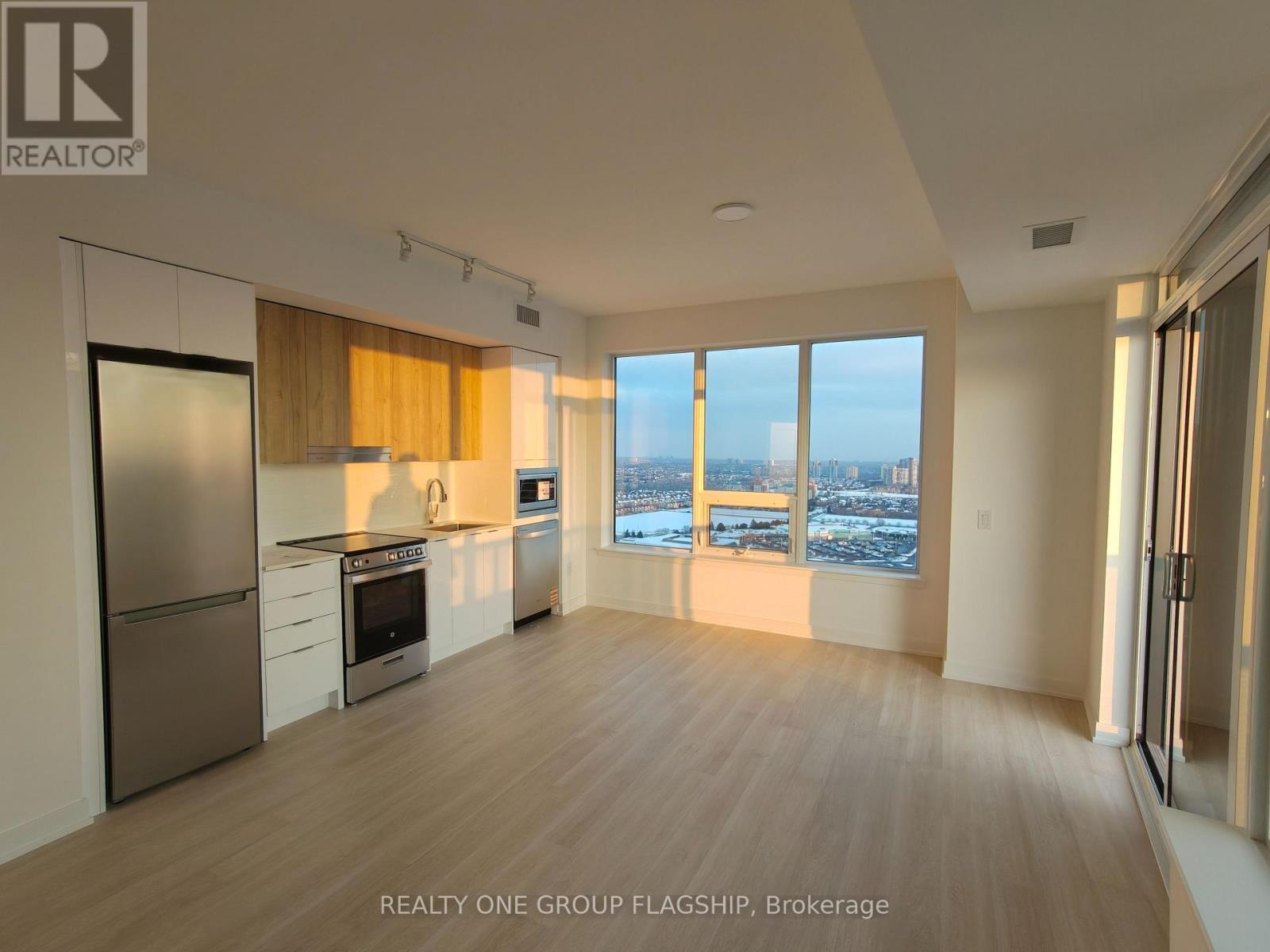 2605 - 5105 Hurontario Street, Mississauga, Ontario  L4Z 0C9 - Photo 3 - W12912842