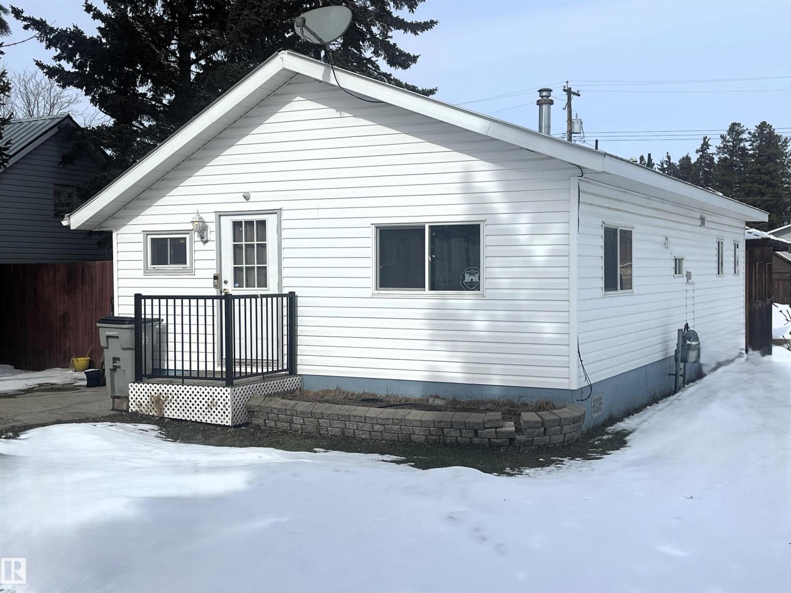 4720 51 Ave, wildwood, Alberta