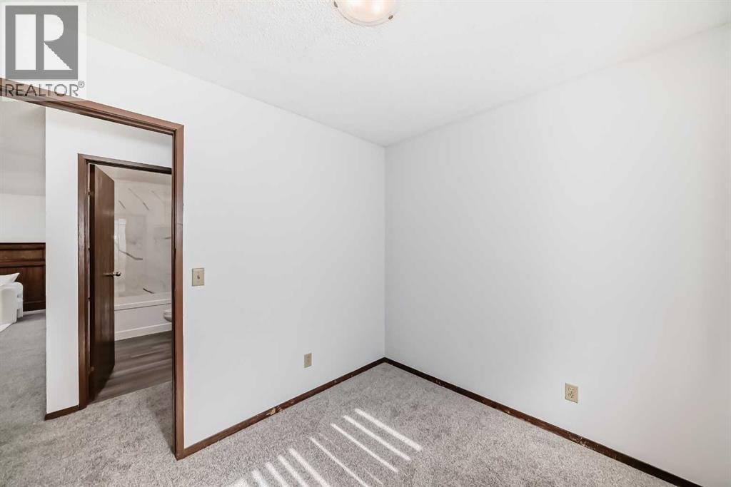 6735 Temple Drive Ne, Calgary, Alberta  T1Y 5S1 - Photo 20 - A2295031