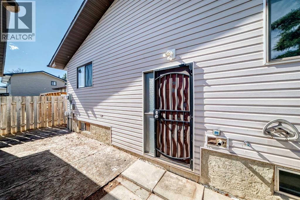 6735 Temple Drive Ne, Calgary, Alberta  T1Y 5S1 - Photo 37 - A2295031