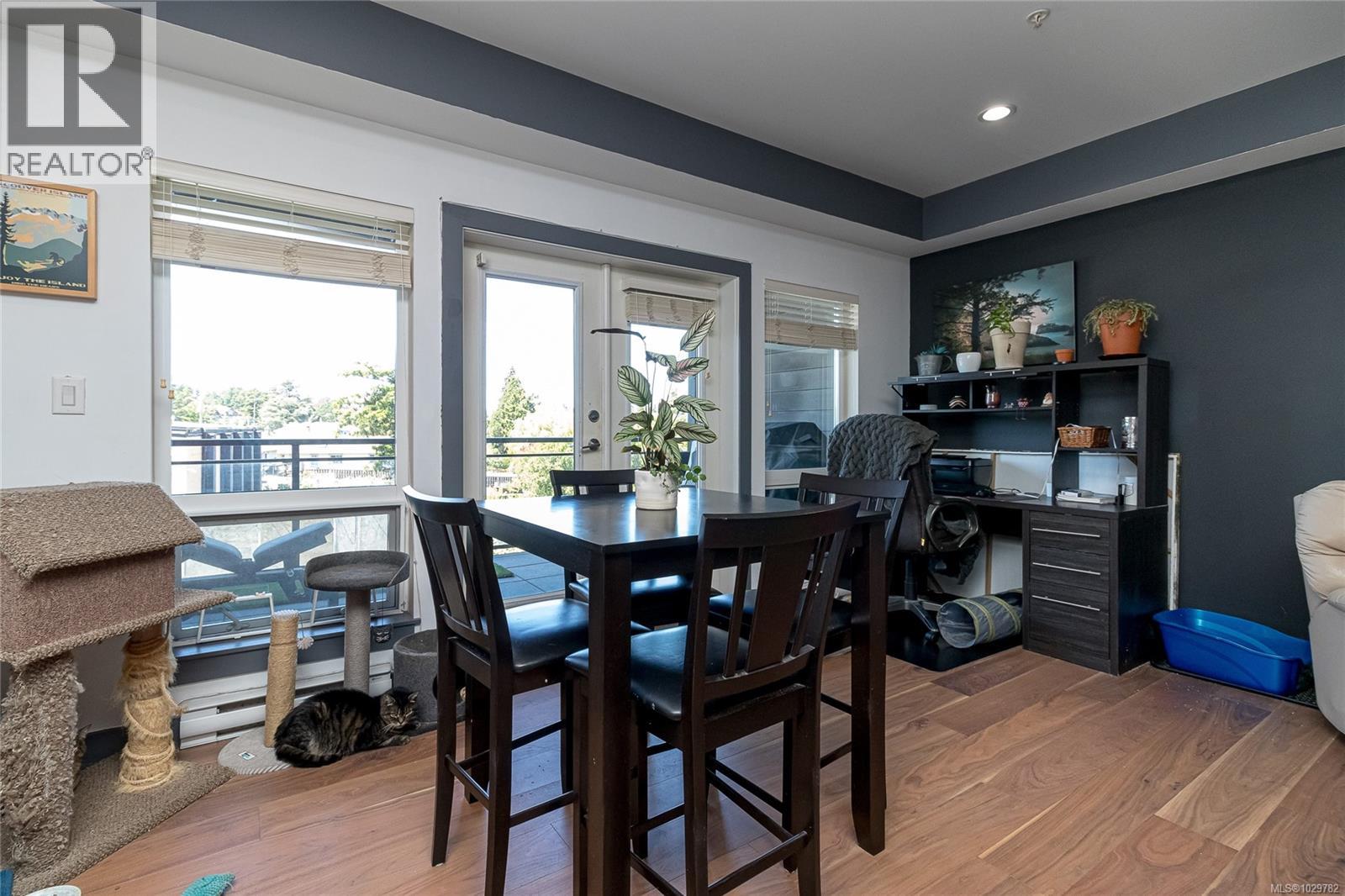 201 1008 Tillicum Rd, Esquimalt, British Columbia  V9A 1Z8 - Photo 9 - 1029782