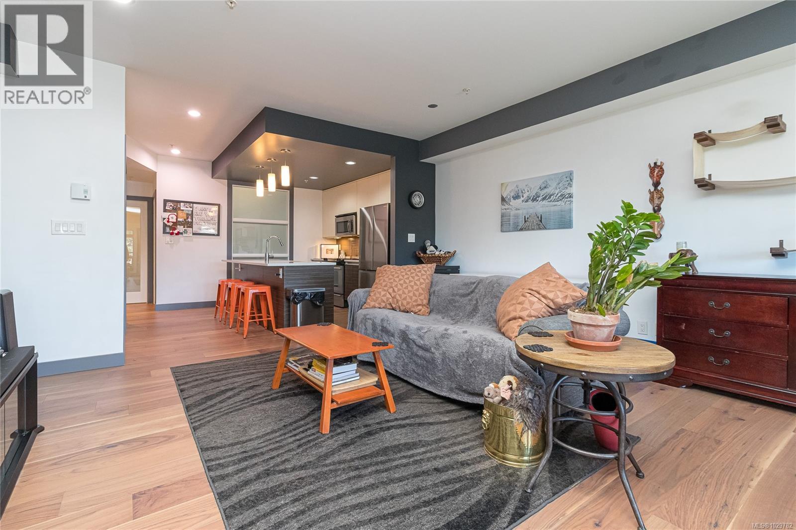 201 1008 Tillicum Rd, Esquimalt, British Columbia  V9A 1Z8 - Photo 7 - 1029782