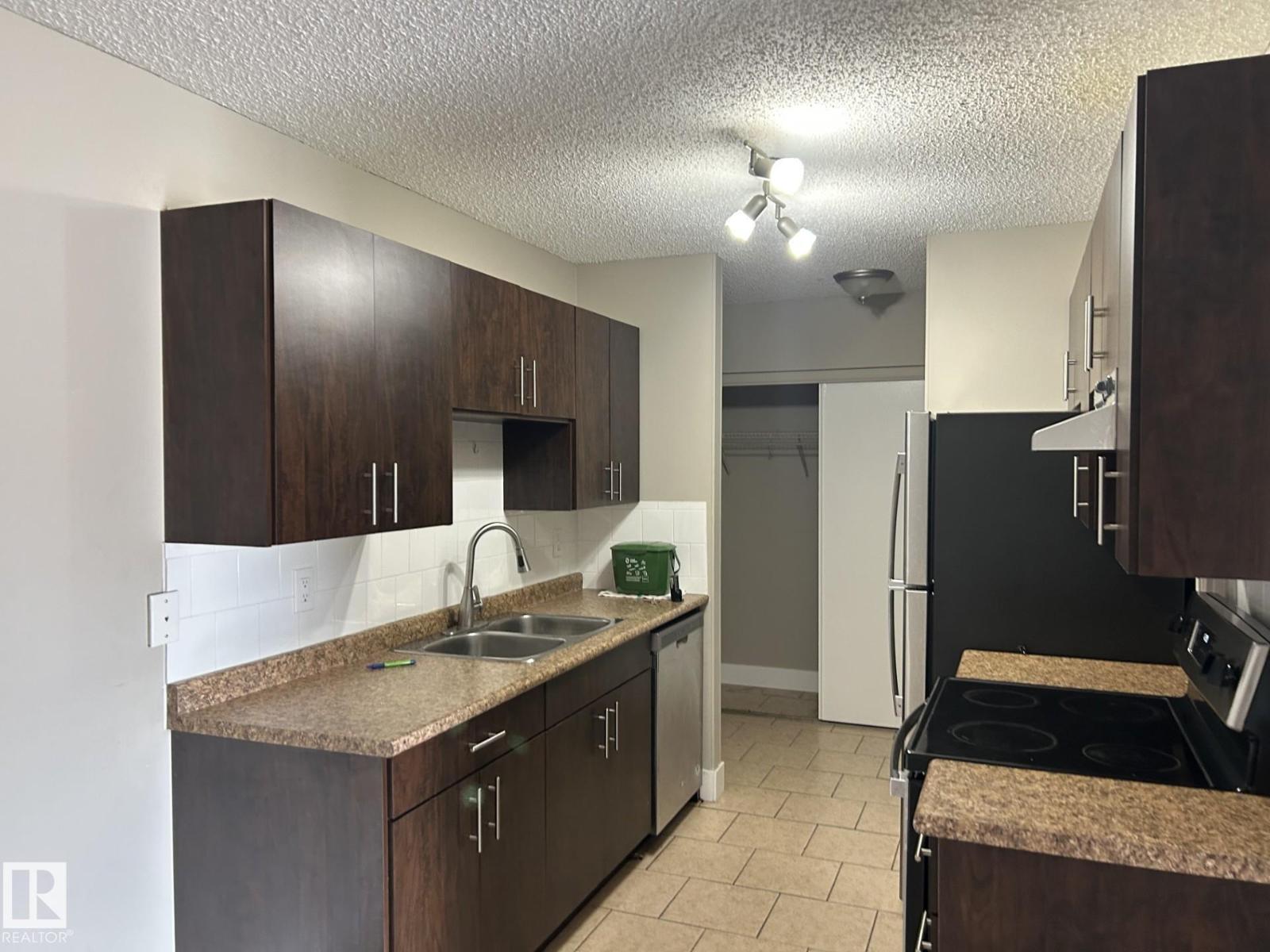 Unknown Address, ,     - Photo 3 - E4478770