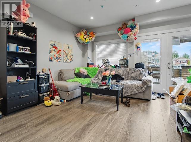 2412 Dundas Street, Vancouver, British Columbia  V5K 1P6 - Photo 11 - R3098787