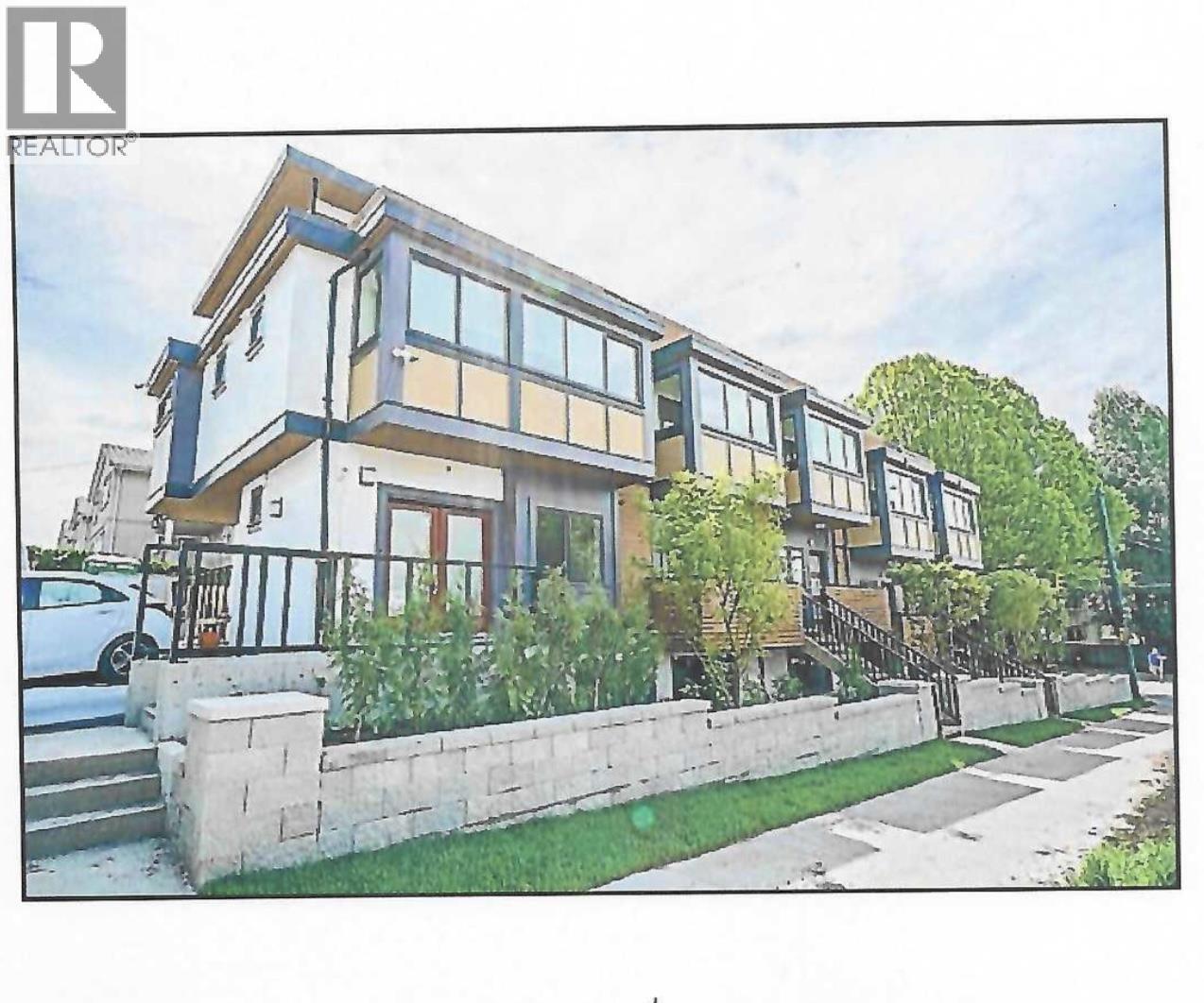 2412 DUNDAS STREET, Vancouver, British Columbia